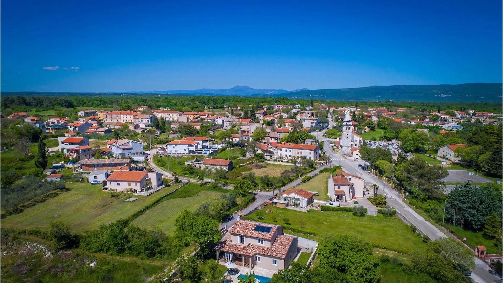 Villa Sofia 普拉 度假居